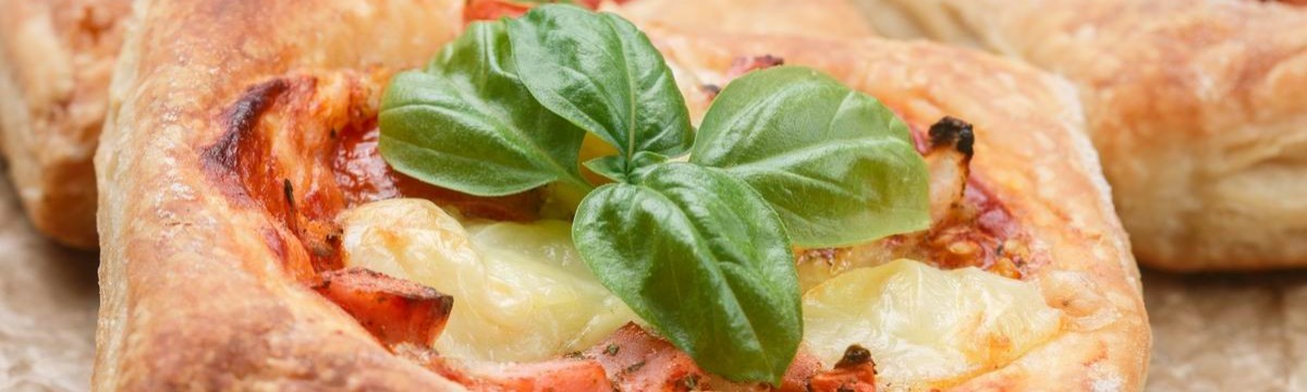 Margherita minipiték villámgyorsan, leveles tésztából