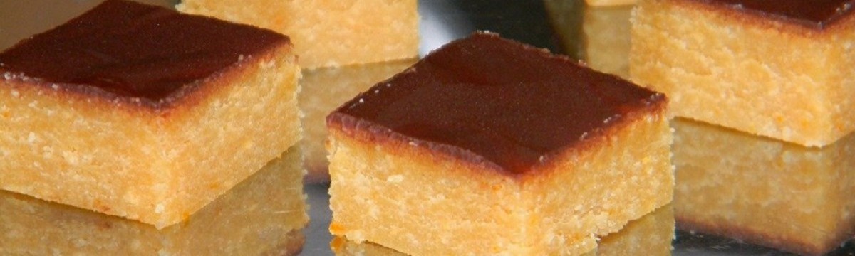 Süti sütés nélkül: narancsos-marcipános kocka