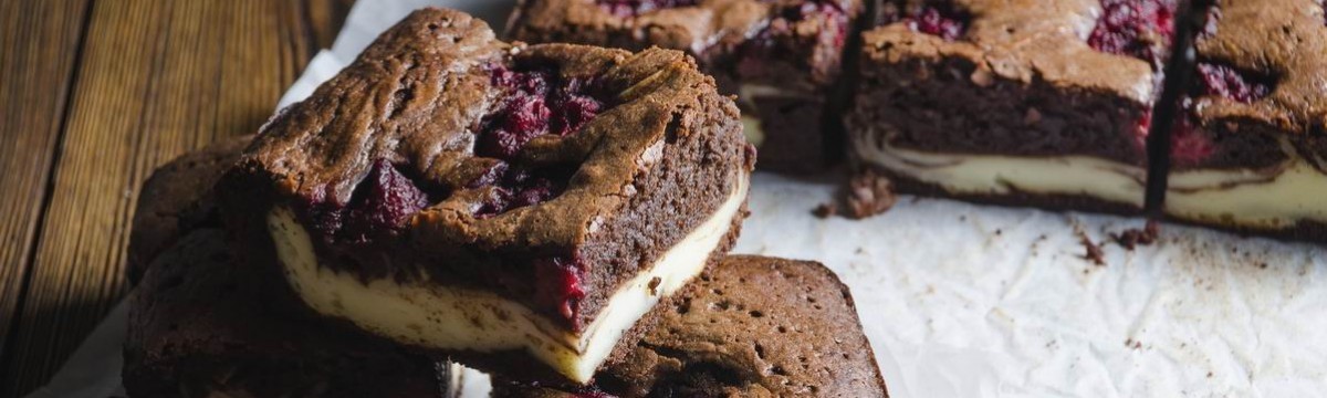 Brownie vagy sajttorta? Legyen mindkettő – egy sütiben!